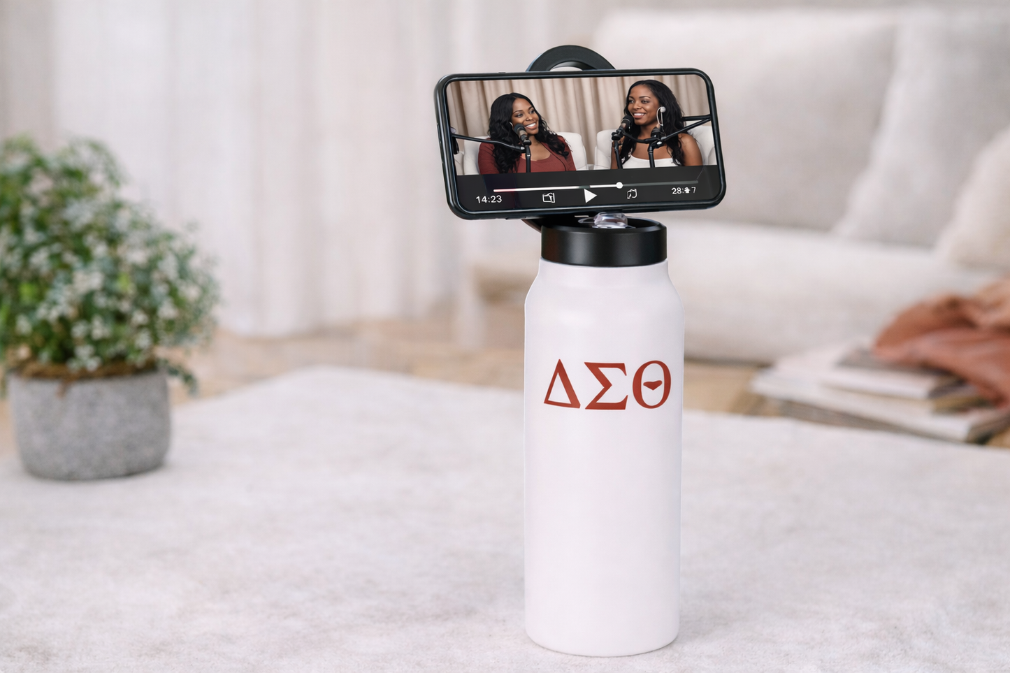 ΔΣΘ 32oz Tumbler with Magnetic Phone Holder